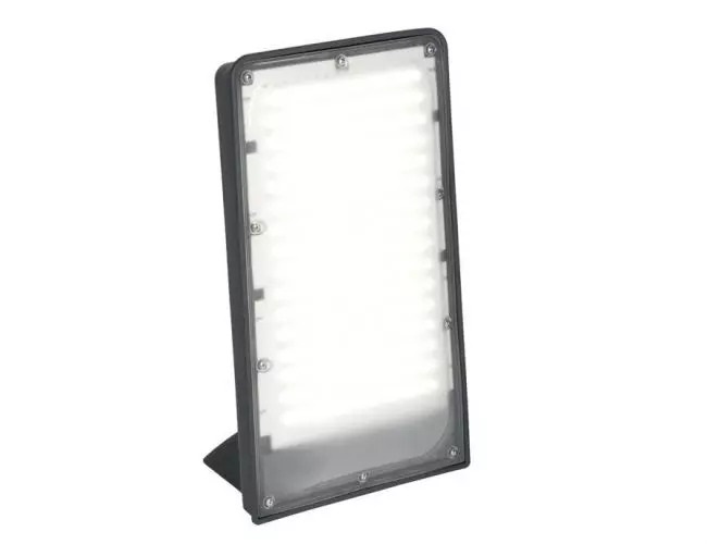 GIANT – gigant oświetlania placu budowy